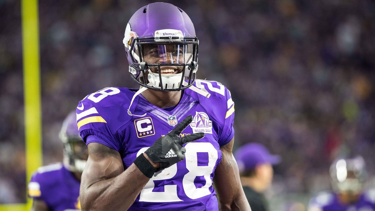 Vikings' Adrian Peterson returns to practice